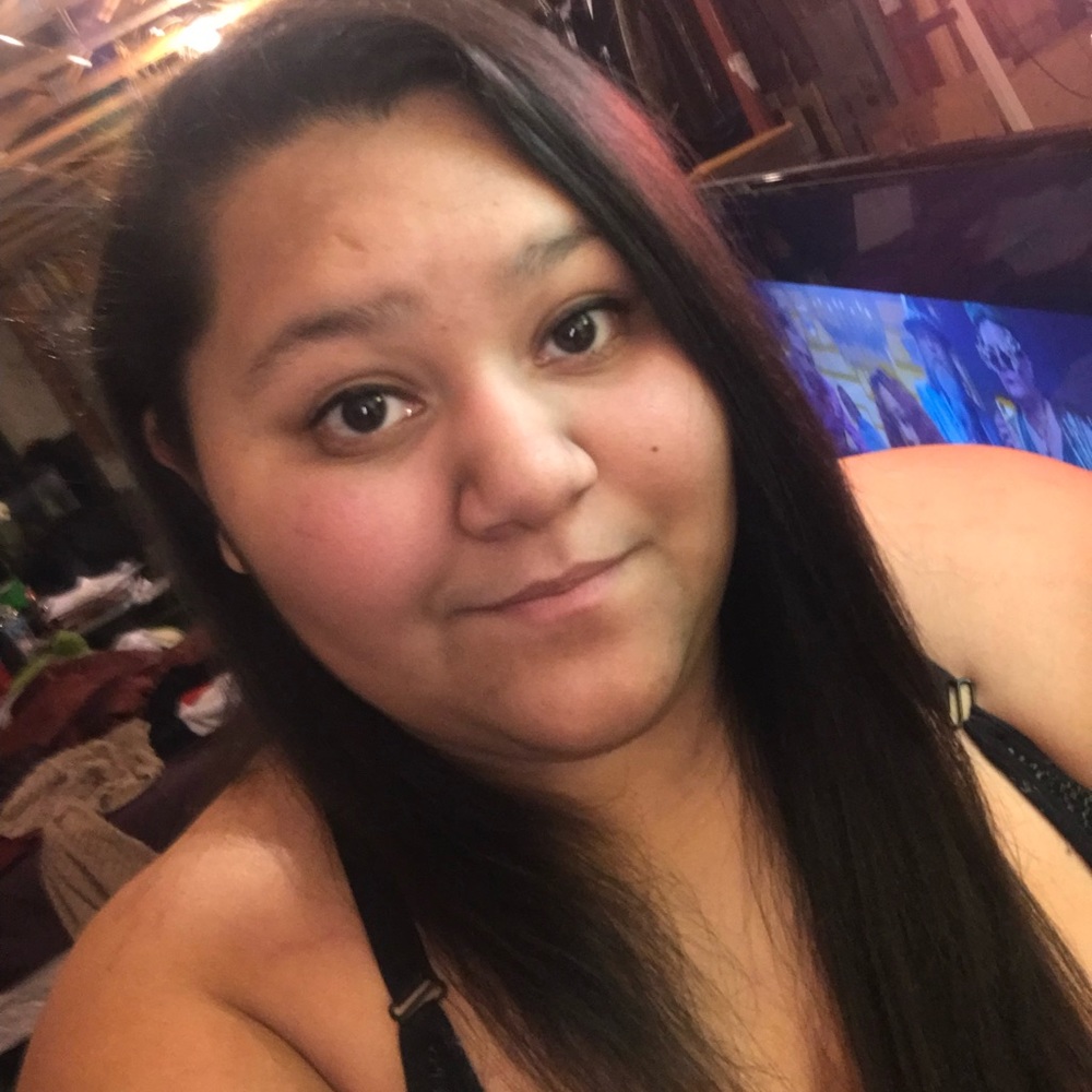 Meet your Posher, Elena